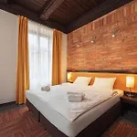 Hotell Palazzo Rosso Old Town 3*