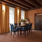 Palazzo Rosso Old Town 3*
