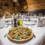 Palazzo Rosso Old Town Hotell 3*