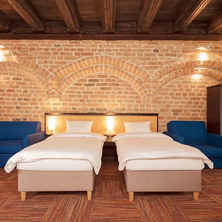 Hotel Palazzo Rosso Old Town 3*