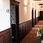 Hotel Palazzo Rosso Old Town 3*