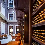 Hotel Palazzo Rosso Old Town 3*