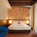 Palazzo Rosso Old Town Poznan