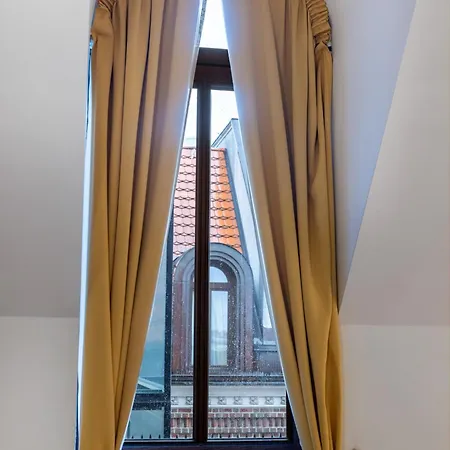 Palazzo Rosso Old Town