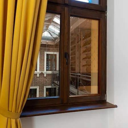 호텔 Palazzo Rosso Old Town 3*