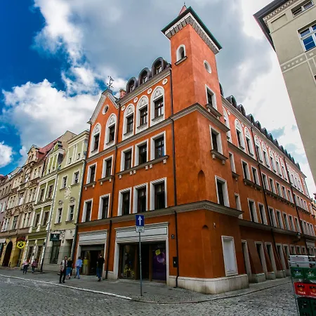 Palazzo Rosso Old Town מלון