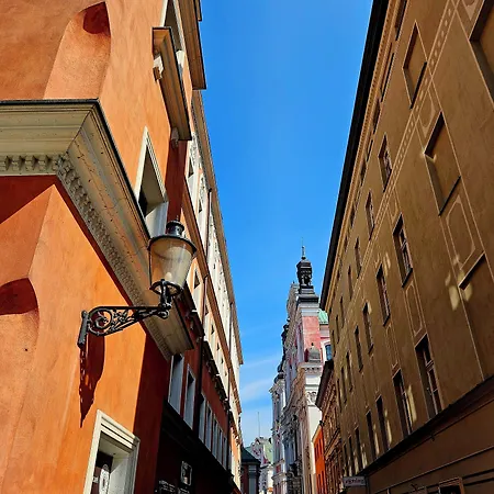 Готель Palazzo Rosso Old Town