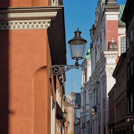 Palazzo Rosso Old Town فندق 3*