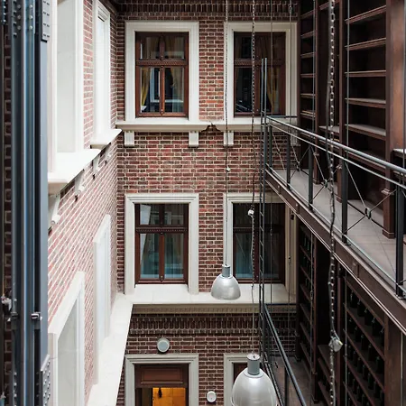 Palazzo Rosso Old Town