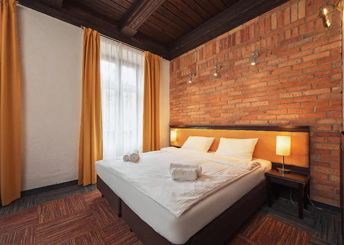 Hotel Palazzo Rosso Old Town 3*