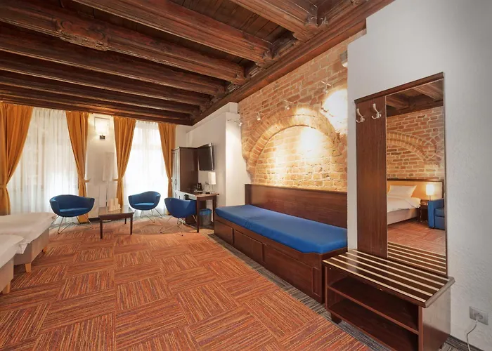 Palazzo Rosso Old Town Hotel