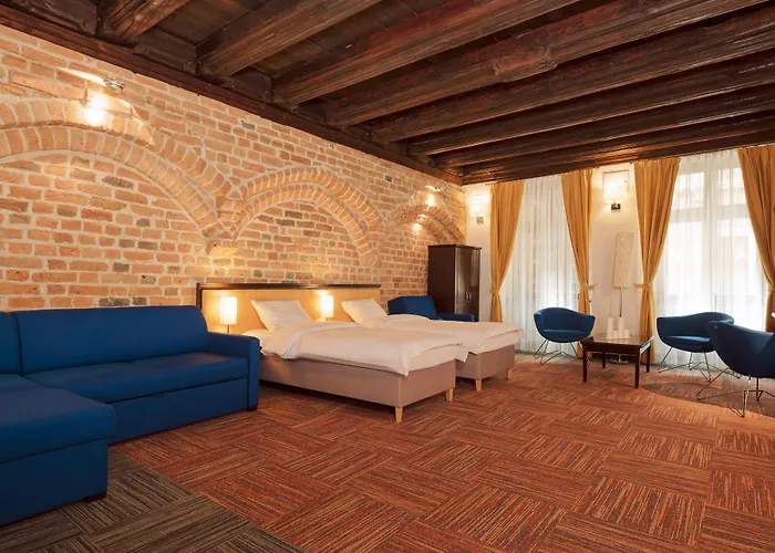 Palazzo Rosso Old Town Hotel